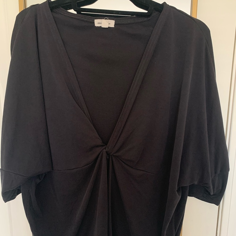 Deep V dark grey top